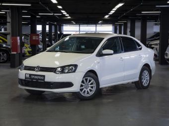 Volkswagen Polo, 1.6 л, МКПП, 2013 фото 3
