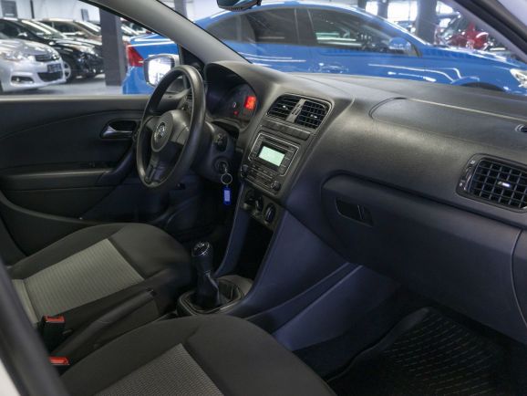 Volkswagen Polo, 1.6 л, МТ, 2013 фото 2