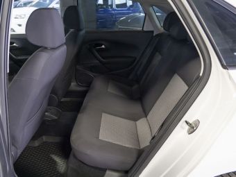 Volkswagen Polo, 1.6 л, МКПП, 2013 фото 1