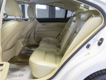 Lexus ES Premium +hatch, 2.5 л, АКПП, 2014 фото 1