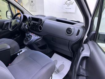 Peugeot Partner, 1.6 л, МКПП, 2013 фото 2