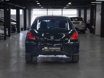 Peugeot 308, 1.6 л, МКПП, 2010 фото 7
