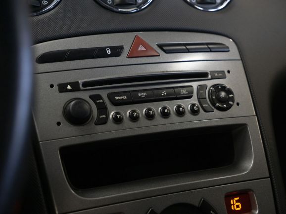 Peugeot 308, 1.6 л, МТ, 2010 фото 16