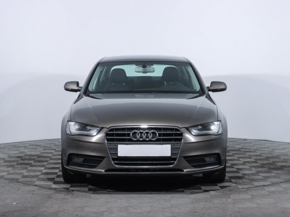 Audi A4, 1.8 л, Вариатор, 2011 фото 4