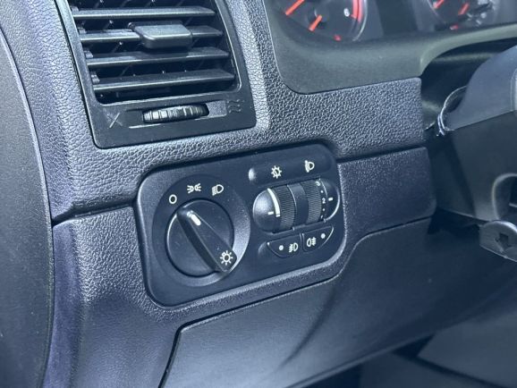 УАЗ Patriot, 2.7 л, МТ, 2015 фото 12