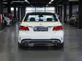 Mercedes-Benz E-Класс E300 4MATIC Особая серия, 3.5 л, АКПП, 2015 фото 7