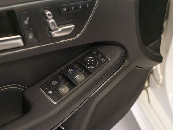 Mercedes-Benz E-Класс E300 4MATIC Особая серия, 3.5 л, АТ, 2015 фото 12