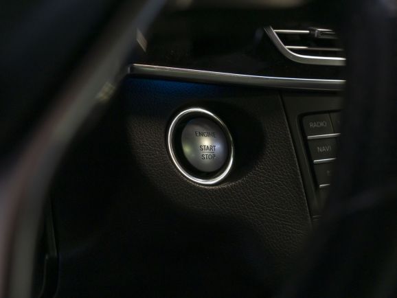 Mercedes-Benz E-Класс E300 4MATIC Особая серия, 3.5 л, АТ, 2015 фото 15