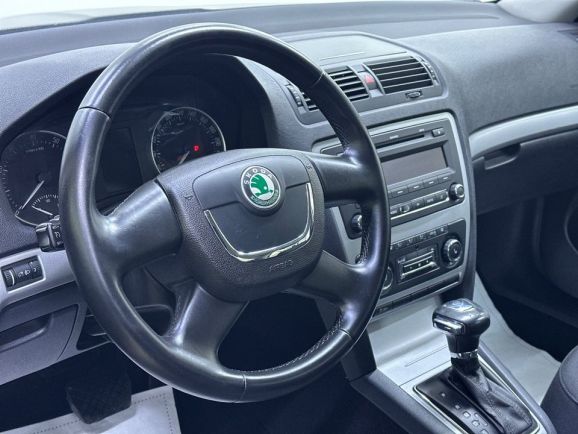 Skoda Octavia, 1.8 л, АТ, 2013 фото 11