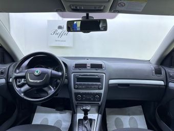 Skoda Octavia, 1.8 л, АКПП, 2013 фото 15