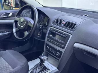 Skoda Octavia, 1.8 л, АКПП, 2013 фото 18
