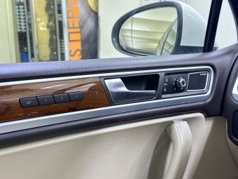 Volkswagen Touareg, 3.0 л, АКПП, 2010 фото 10