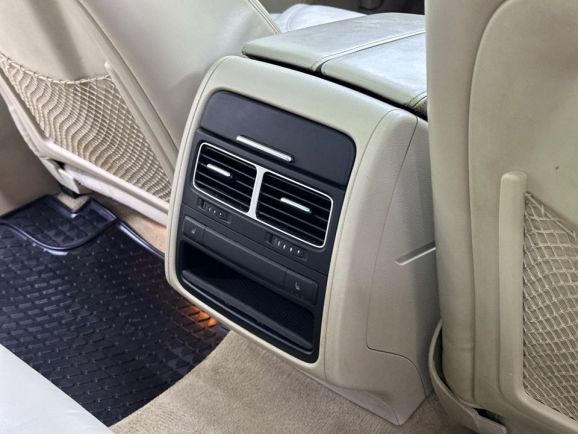 Volkswagen Touareg, 3.0 л, АТ, 2010 фото 29