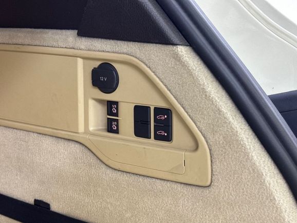 Volkswagen Touareg, 3.0 л, АТ, 2010 фото 1