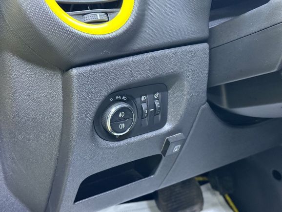 Opel Corsa Enjoy, 1.4 л, АТ, 2011 фото 10