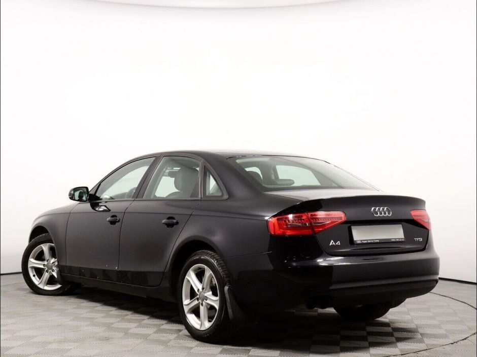 Audi A4, 1.8 л, Вариатор, 2011 фото 6