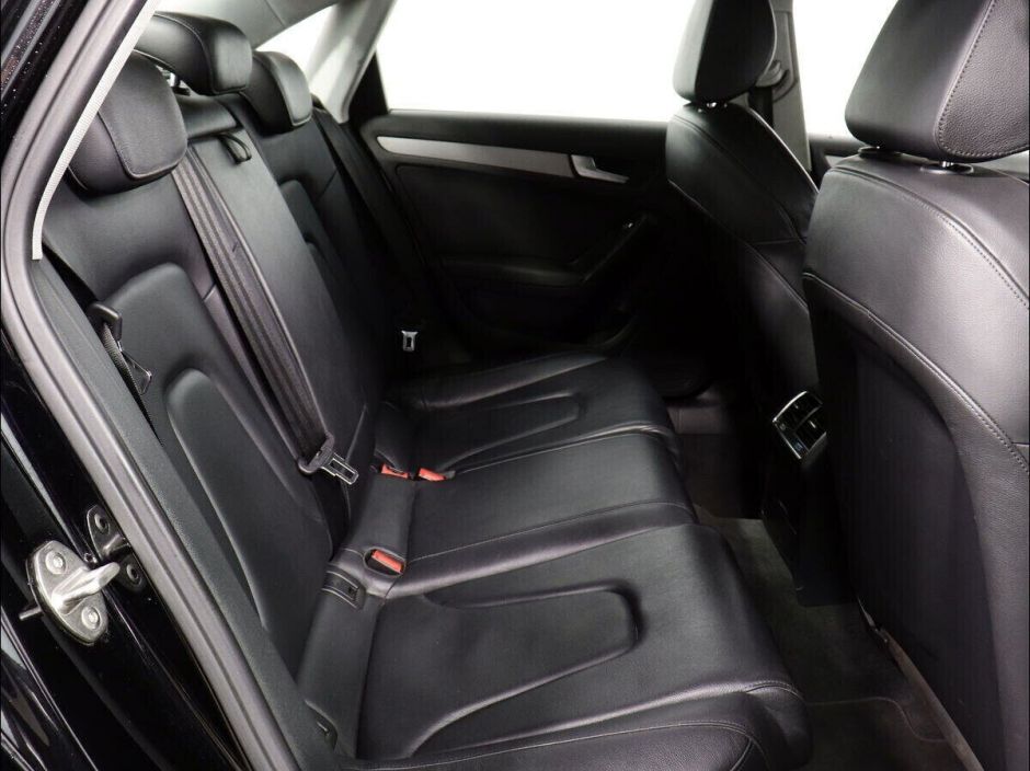 Audi A4, 1.8 л, Вариатор, 2011 фото 1