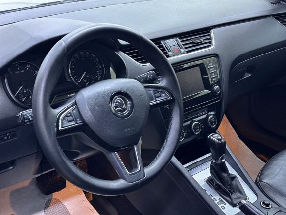 Skoda Octavia Style, 1.8 л, Робот, 2013 фото 11