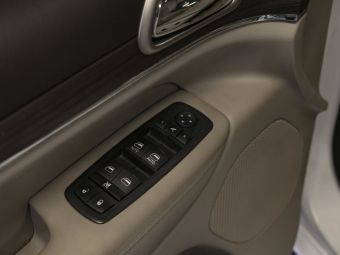 Jeep Grand Cherokee Overland, 3.0 л, АКПП, 2013 фото 22