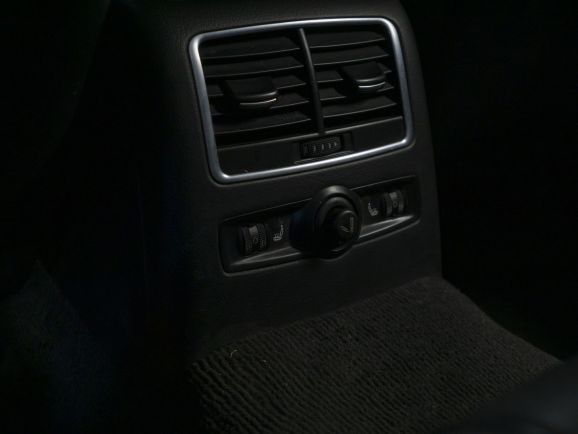 Audi A6, 2.0 л, Вариатор, 2011 фото 2