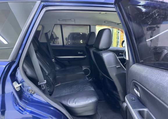 Suzuki Grand Vitara, 2.4 л, АТ, 2011 фото 2