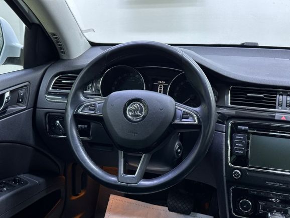 Skoda Superb, 2.0 л, Робот, 2014 фото 12