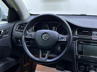 Skoda Superb, 2.0 л, РКПП, 2014 фото 12