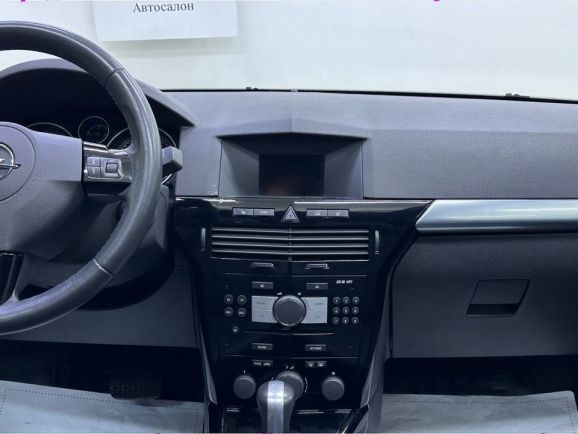 Opel Astra, 1.8 л, АТ, 2010 фото 17