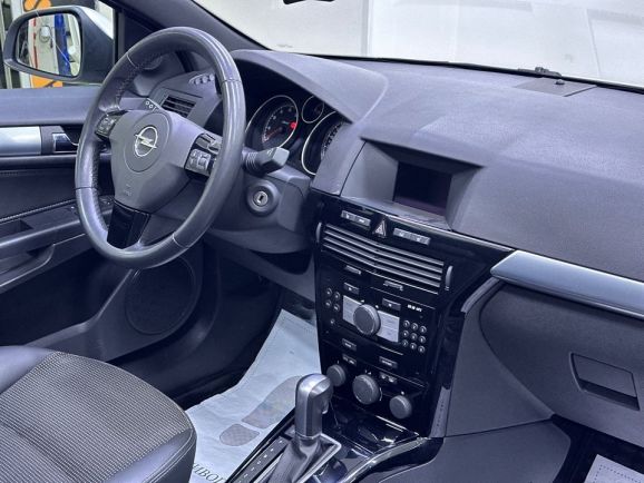 Opel Astra, 1.8 л, АТ, 2010 фото 18