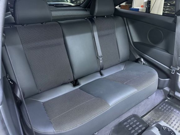 Opel Astra, 1.8 л, АТ, 2010 фото 2