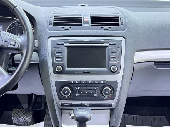 Skoda Octavia Elegance, 1.8 л, АТ, 2013 фото 10