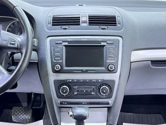 Skoda Octavia Elegance, 1.8 л, АКПП, 2013 фото 10