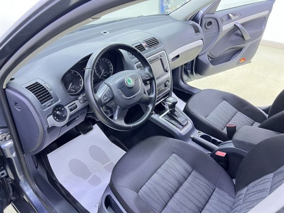 Skoda Octavia Elegance, 1.8 л, АТ, 2013 фото 15