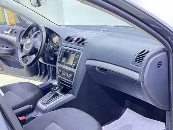 Skoda Octavia Elegance, 1.8 л, АТ, 2013 фото 18