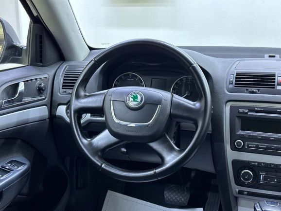 Skoda Octavia Ambition, 1.6 л, АТ, 2012 фото 10