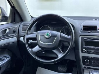 Skoda Octavia Ambition, 1.6 л, АКПП, 2012 фото 10