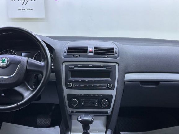 Skoda Octavia Ambition, 1.6 л, АТ, 2012 фото 11