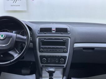 Skoda Octavia Ambition, 1.6 л, АКПП, 2012 фото 11