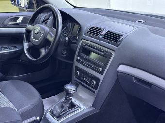 Skoda Octavia Ambition, 1.6 л, АКПП, 2012 фото 12