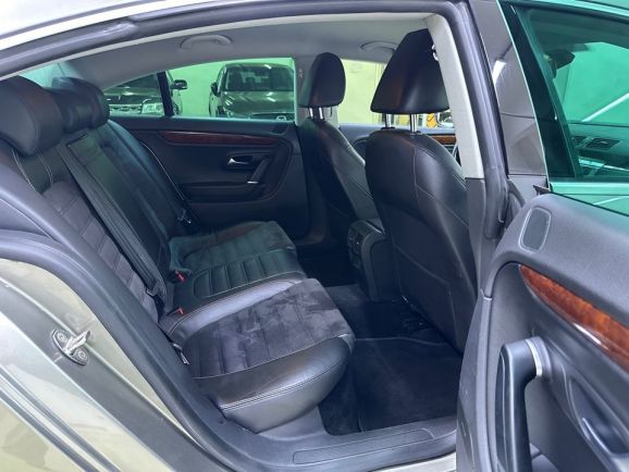 Volkswagen Passat CC, 1.8 л, Робот, 2010 фото 2