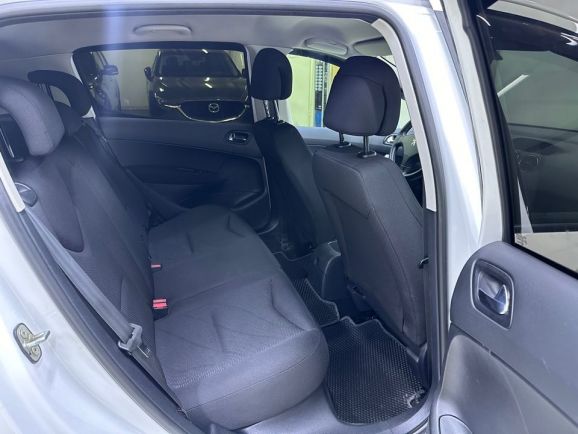 Peugeot 308, 1.6 л, АТ, 2009 фото 2