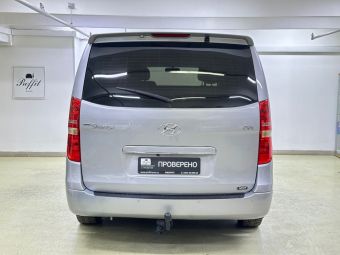 Hyundai Grand Starex, 2.5 л, АКПП, 2011 фото 7