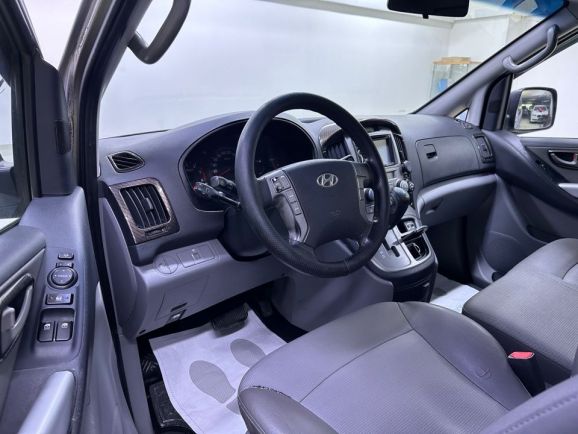 Hyundai Grand Starex, 2.5 л, АТ, 2011 фото 9