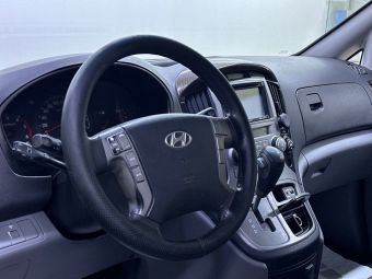 Hyundai Grand Starex, 2.5 л, АКПП, 2011 фото 10