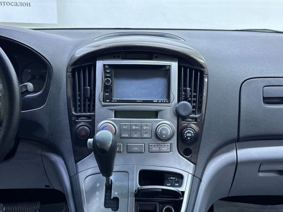 Hyundai Grand Starex, 2.5 л, АТ, 2011 фото 12