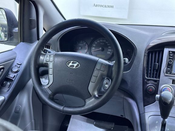 Hyundai Grand Starex, 2.5 л, АТ, 2011 фото 14