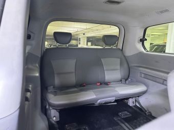 Hyundai Grand Starex, 2.5 л, АКПП, 2011 фото 1