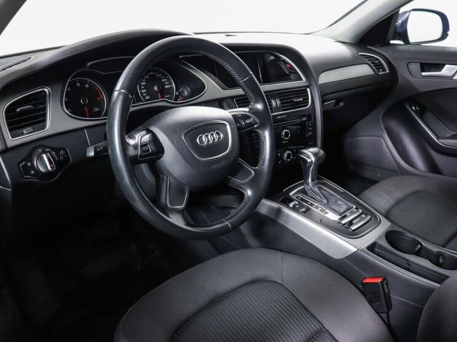 Audi A4, 1.8 л, Вариатор, 2013 фото 11