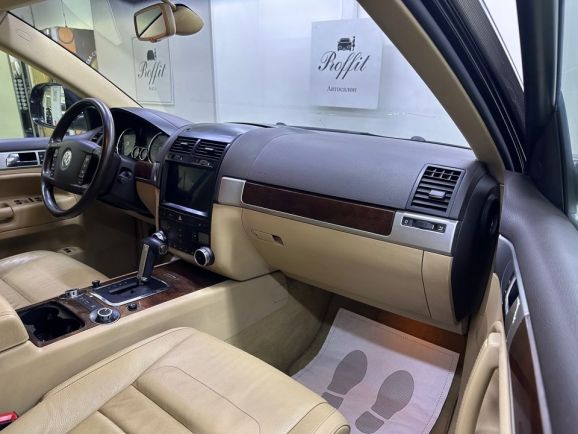 Volkswagen Touareg, 3.0 л, АТ, 2008 фото 19