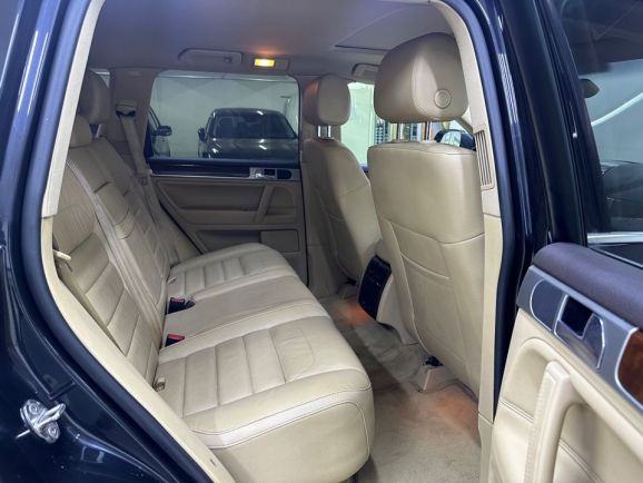 Volkswagen Touareg, 3.0 л, АТ, 2008 фото 1